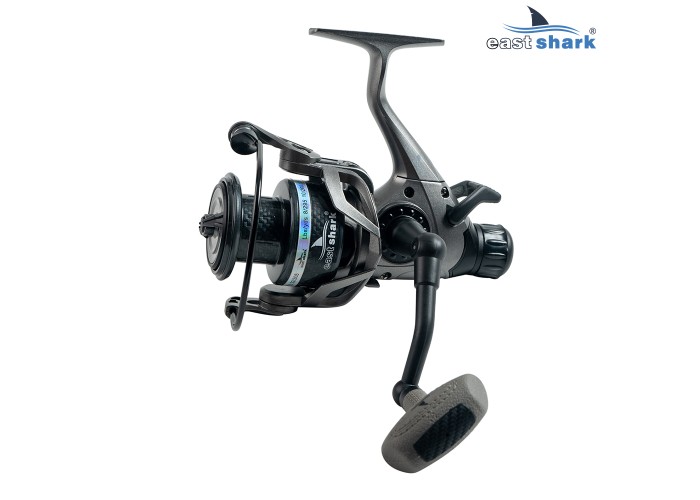 Катушка EastShark Light PRO 4000 5,5:1 с байтраннером